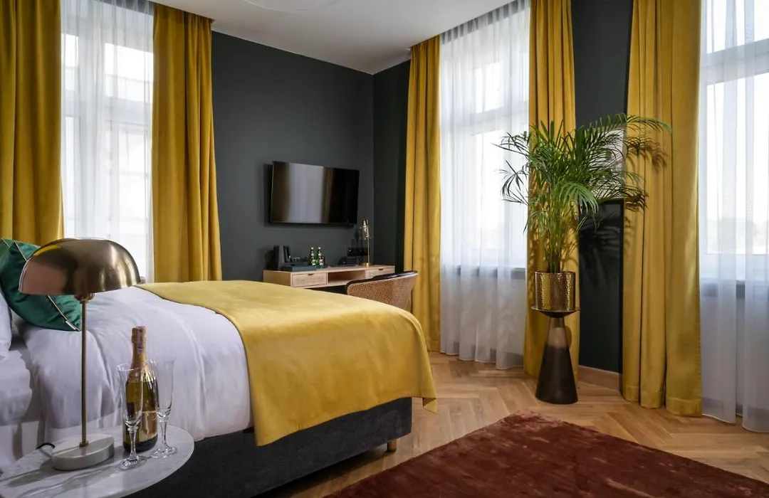 Sava Boutique Hotel-1