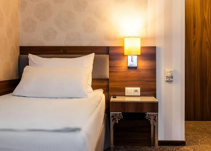 Hotel Lord - Warsaw Airport